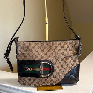 Gucci GG Canvas Horsebit Web Shoulder Bag - Brown